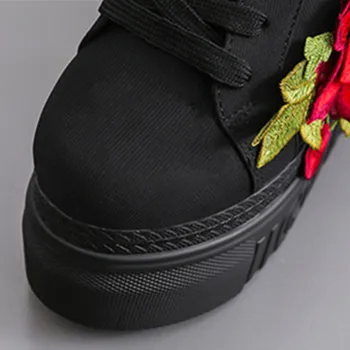 Batai Moterims Medvilnės Atsitiktinis Gėlių Modelio Storio Dugnas Padidėjo Lace-up Sneakers Pavasario Juoda Balta Platforma Batai Ponios