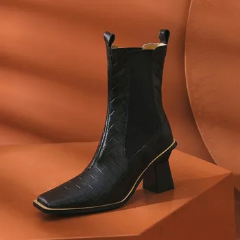 MLJUESE 2021 moterų minkštas kulkšnies batai karvės odos slydimo apie batus, žiemos trumpos pliušinis aikštėje kojų aukšti kulniukai moterų batai