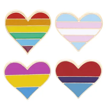 1PCs Vaivorykštė Širdies LGBT Pride Pinback Mygtuką Ženklelis, Gėjų, Lesbiečių Simbolis Pin 4 Spalvų Meilė Yra Lygi 