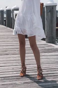 2019 Mados Paplūdimio Suknelė Moterims, Baltos spalvos Nėrinių Tuščiaviduriai Iš Sexy Beach Padengti IKI Bikini Viršūnes Vasaros Kelio Ilgis Falbala One-Piece Suknelė