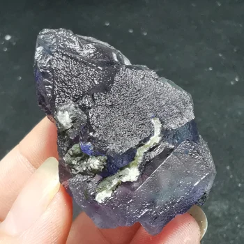45.2 gNatural svajonė violetinė fluorito grupių mineralinių pavyzdys GYDYMO KRISTALINIS KVARCAS PERLAS