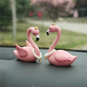 Flamingo su Karoliai Automobilių Apdailos Karūna Lovebird Rožinė Švytuoklės Kūrybos Namų Interjero Puošimas Amatų Kambarį Meno Dovana