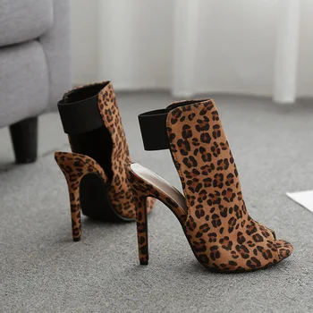 Naujo Dizaino Aukštos kokybės Leopardas spausdinti Sandalai Moterų Batai adatos (Stiletai) Kulniukai Seksualus Atidaryti Tne Tuščiaviduriai Batai