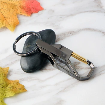 Nauja metalo black keychain automobilių aksesuarų kūrybinė asmenybė tinka įvairių modelių geros dovanos