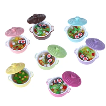 Naujas 1Pcs 1/12 Miniatiūriniai Lėlių Priedai Mini Sriubos Puodą su Maistu, Modeliavimo Virtuvės Modelis Žaislai Doll House Dekoro