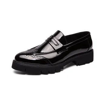 2019 karšto markės vyriški batai aukštos kokybės Oksfordo bateliai Britų stiliaus vyrų odos suknelė bateliai verslo plokšti batai be raištelių